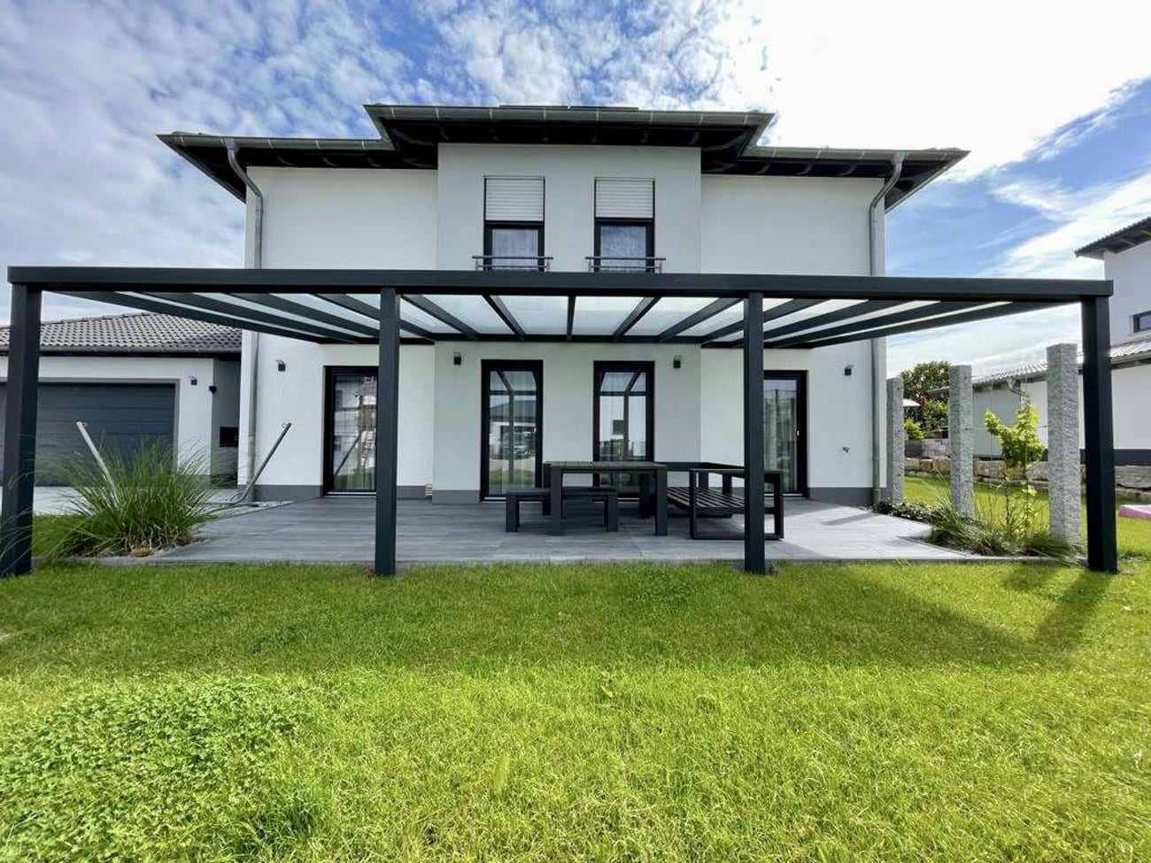 Aluminium-Terrassenüberdachung Beispiel 3